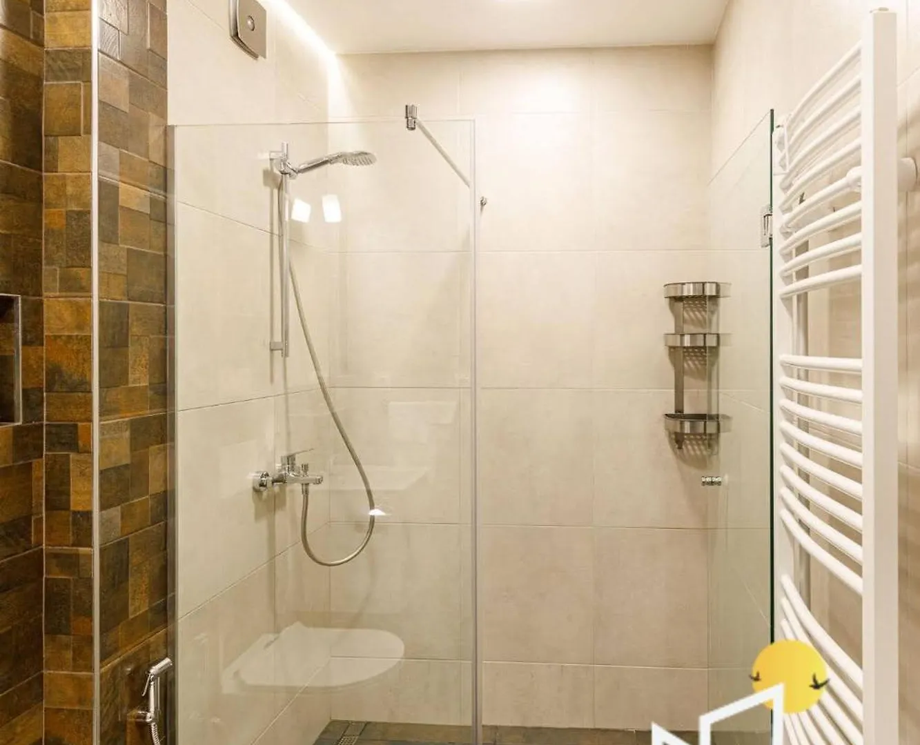 Sofia View - By Metro, Kids Room, Huge Terrace, 2 Garages, Ps5, Playground, Bbq, 24H Security דירה