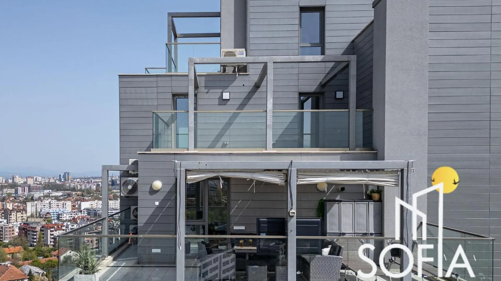 Apartman Sofia View - By Metro, Kids Room, Huge Terrace, 2 Garages, Ps5, Playground, Bbq, 24H Security