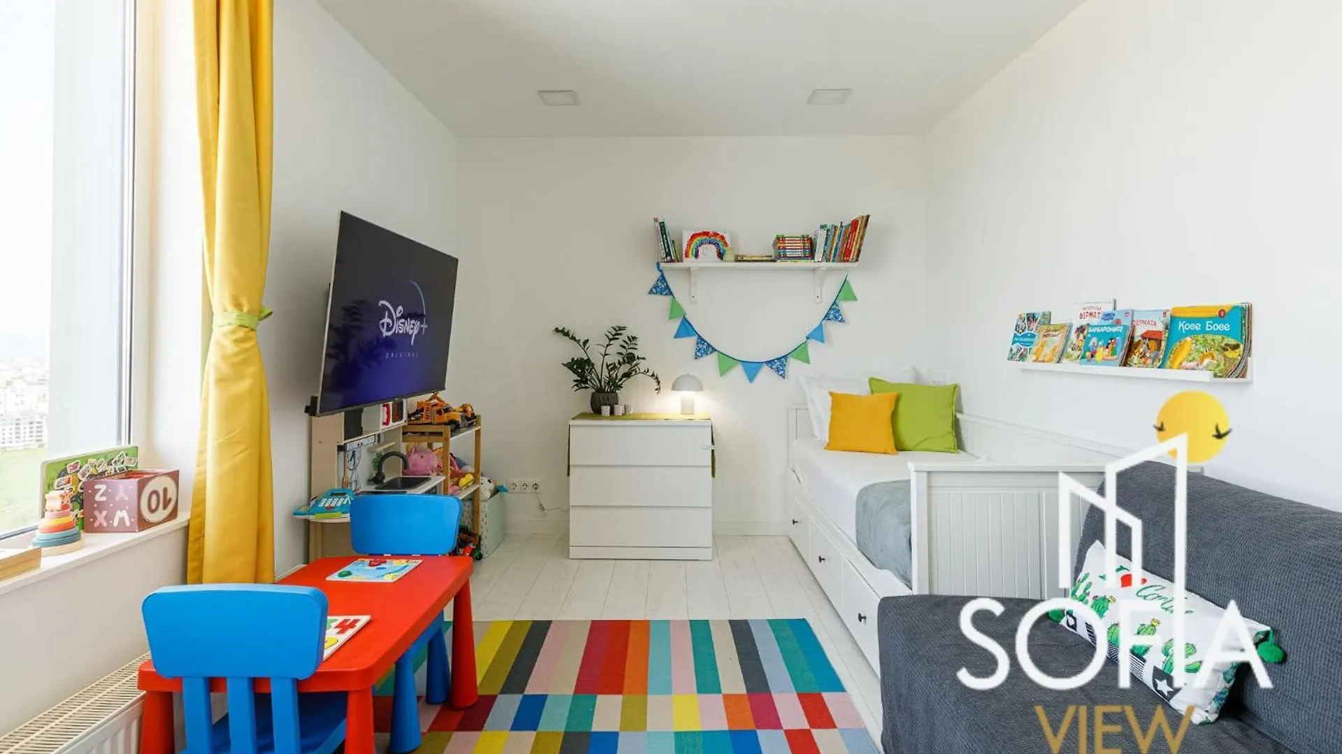 Apartman Sofia View - By Metro, Kids Room, Huge Terrace, 2 Garages, Ps5, Playground, Bbq, 24H Security